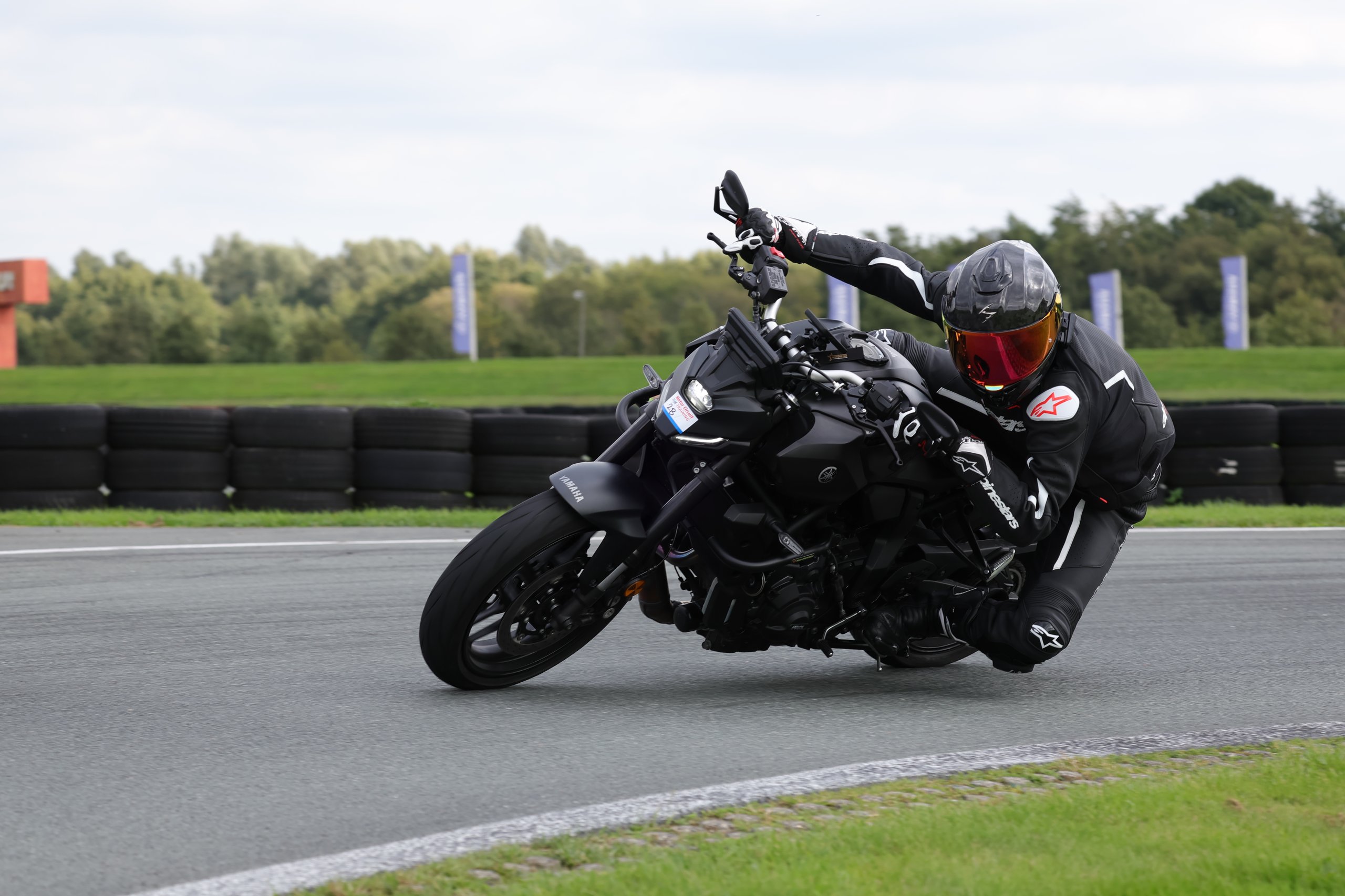 Ties de Ruiter op het circuit, kneedown